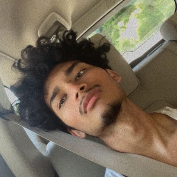 Meet your Posher, Dewan - Picture 1 of 1